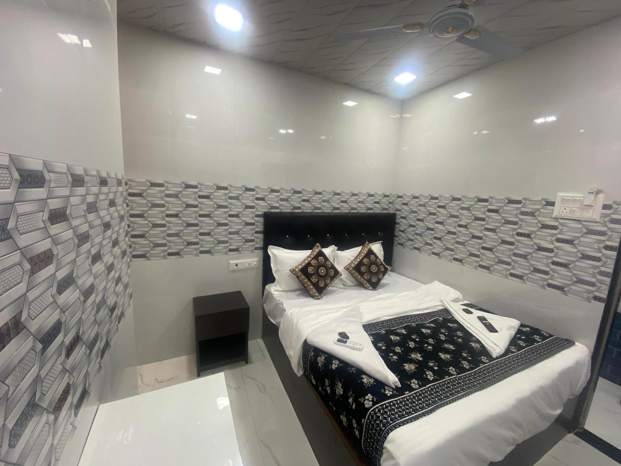 Hotel O Sai Residency — Photos 2